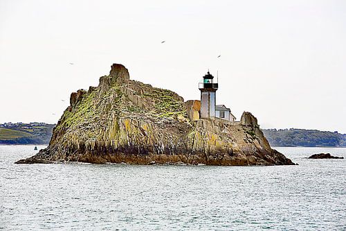 Eiland met vuurtoren 2
