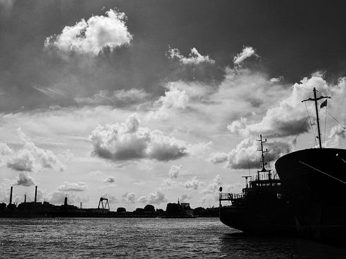 Drifting by  von M Kiers