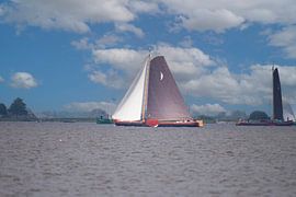 Skûtsjezeilen in Friesland by Brian Morgan