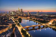 Frankfurter Skyline am Abend von Michael Valjak Miniaturansicht