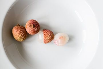 naked lychee van Shirley Weijts