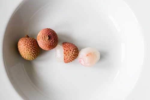 naked lychee