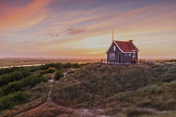 Seinhuisje Terschelling met prachtige avondlucht van Meindert Marinus