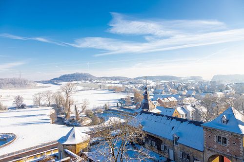 winter landschap bij kasteel Neercanne nabij Maastricht van Kim Willems