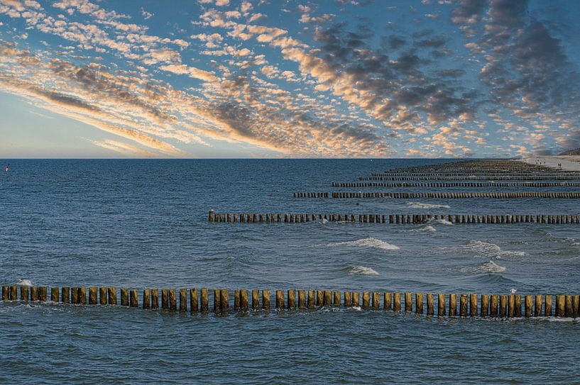 Buhne in Zingst aan de Oostzee, reikt in zee van Martin Köbsch