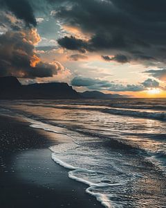 Goldenes Glühen über Landschaft