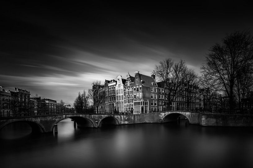 Donker Amsterdam van Martijn Kort