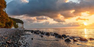Kreidefelsen im Nationalpark Jasmund bei Sonnenaufgang von Markus Lange