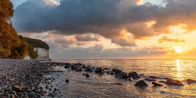 Chalk cliffs in Jasmund National Park at sunrise by Markus Lange