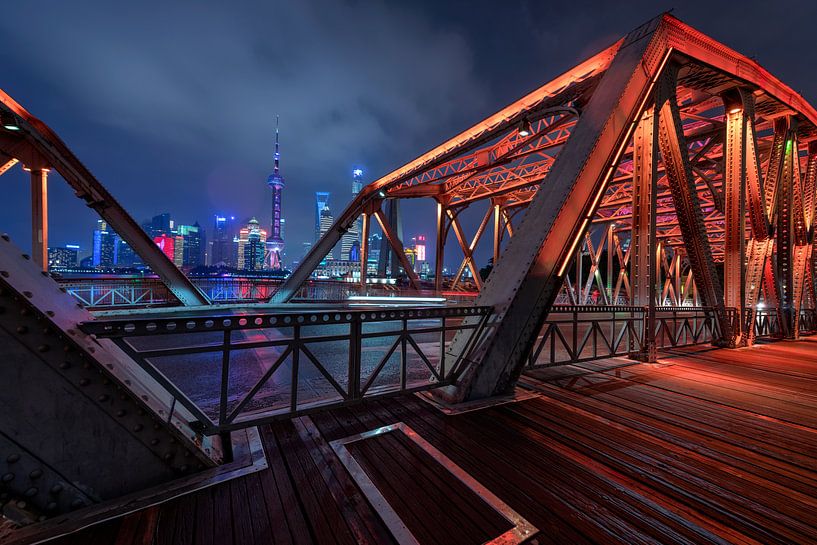 Schwarzweiss-Foto vom "Bund" in Shanghai von Michael Bollen