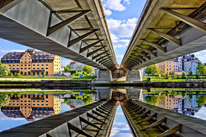 Le pont de fer de Ratisbonne vu d'en bas par Roith Fotografie