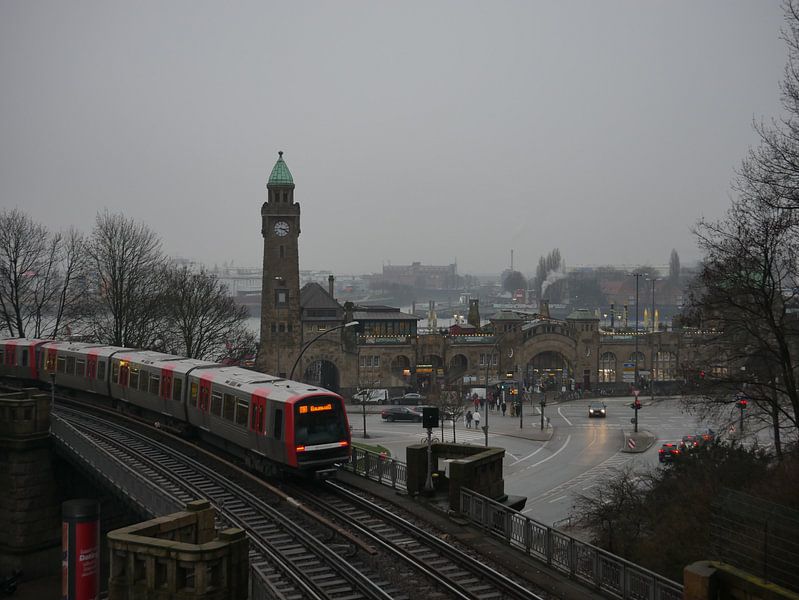 Hamburg by Hello Pompoyo