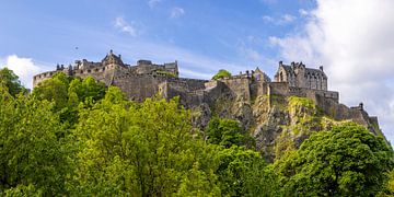 Princes Street Gardens & Edinburgh Castle | Panoramic View by Melanie Viola