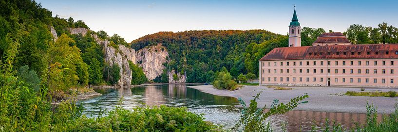 Le monastère de Weltenburg en soirée par Martin Wasilewski