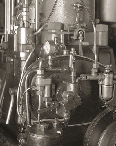 Detail van een historische scheepsmotor