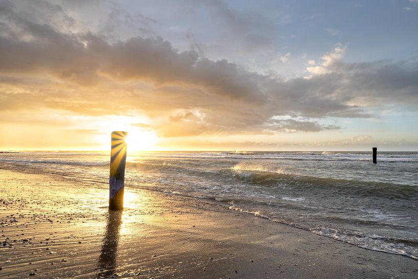 Fine Art landschap van de zonsondergang op het strand van John van de Gazelle fotografie