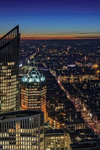 La ligne d'horizon de La Haye la nuit par gaps photography