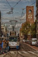 Tram stopt voor de mensen @ Amsterdam - NL