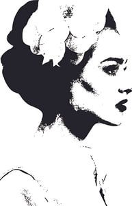 Gesicht und Profil einer Frau mit einer Blume