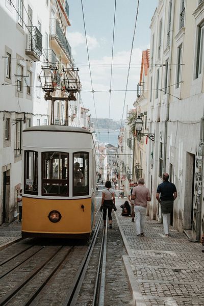 Lisbon by Hello Pompoyo