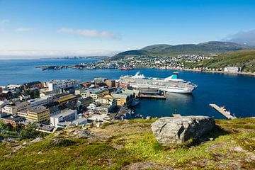 View to Hammerfest in Norway. van Rico Ködder