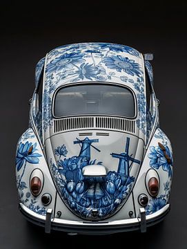 Ansicht des Hecks eines alten VW-Käfers mit Delfter Blau-Motiven
