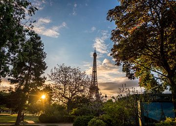 Paris Tour Eiffel Coucher de soleil sur Bob Van der Wolf