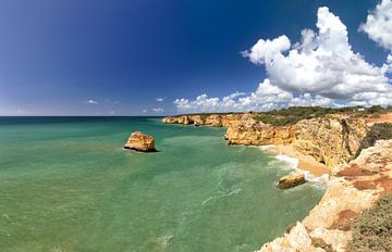 Kustlandschap in de Algarve van Dirk Rüter