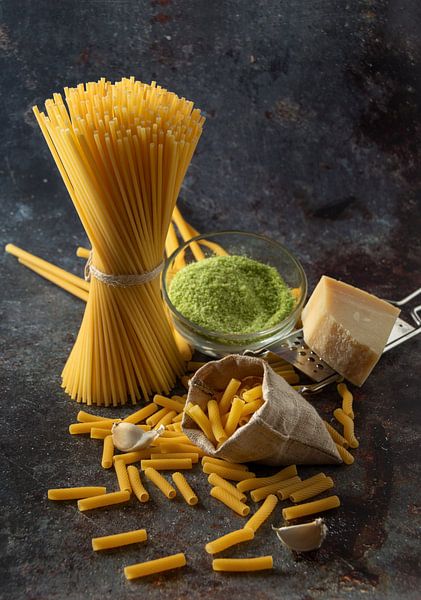 Pasta, noedels 2 van Alex Neumayer