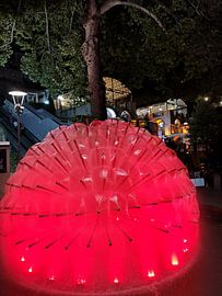 Fontein Rood by Oguzhan Kalayci