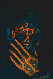 Peinture pour le visage fluorescente dans l'obscurité sur kautsar1 art