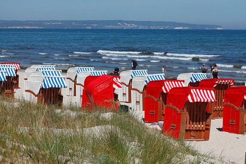 Strand mit Strandkörben, Binz auf Rügen, Insel Rügen, Mecklenburg-Vorpommern, Deutschland