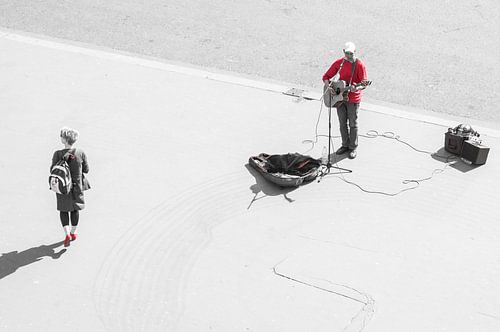 Straatmuzikant in Parijs.