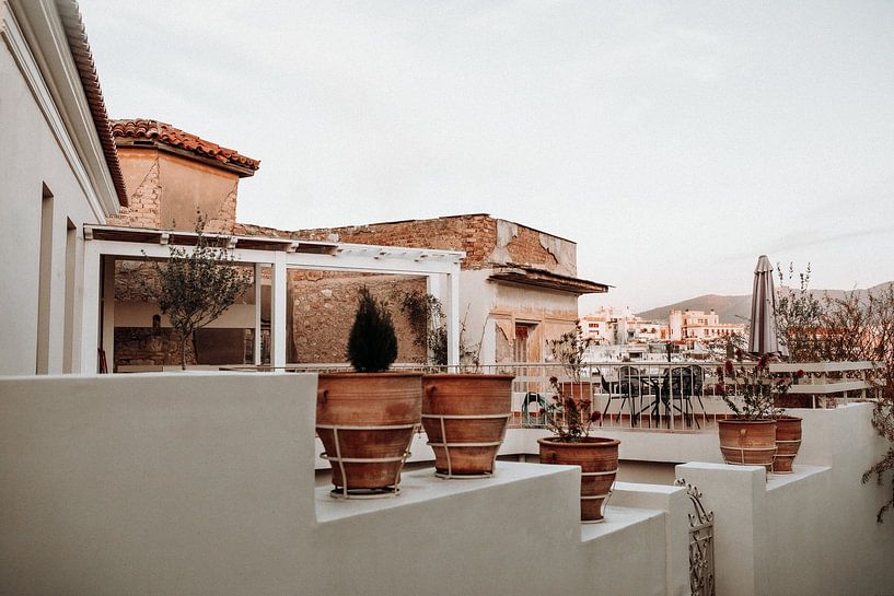 Haus am Stadtrand von Athen - Warme Töne von Linn Fotografie