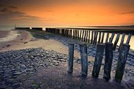 Zonsondergang strand Breskens Nederland van Peter Bolman thumbnail