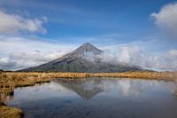 Reflectie van Mount Taranaki