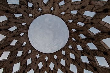 view of the ceiling of the water fountain of gellert hotel Budapest by Eric van Nieuwland