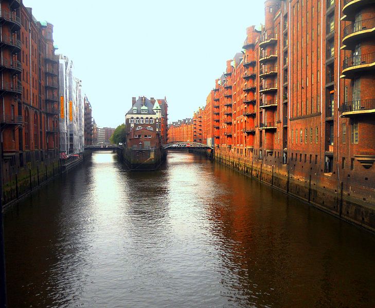 SPEICHERSTADT IN HAMBURG von Barbara Mueller