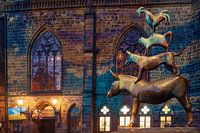 De Bremer stadsmuzikanten in de schemering, Bremen, Duitsland