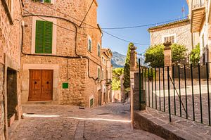 Schönes altes mediterranes Dorf Fornalutx auf der Insel Mallorca, Spanien