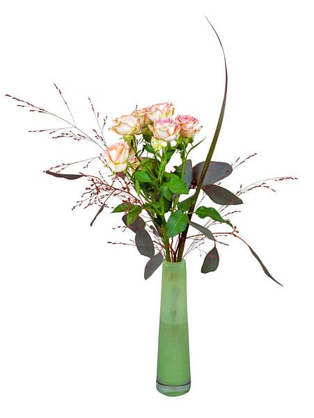 Boeket bloemen op een witte achtergrond van ManfredFotos