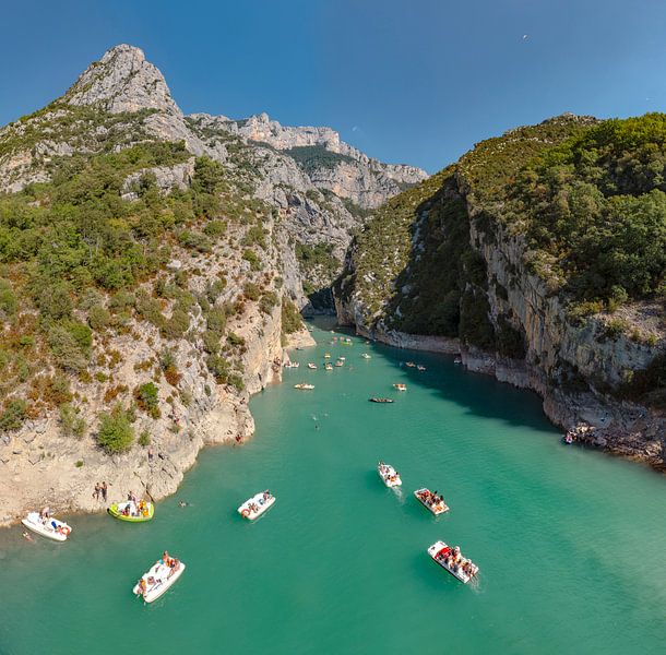 Waterfietsen in de monding van de Gorges du Verdon, Aiguimes, Frankrijk van Rene van der Meer