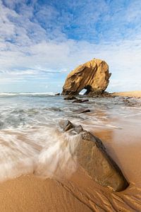 Bogenfelsen im Wasser