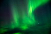 Noorderlicht (Aurora Borealis) in IJsland van Anton de Zeeuw thumbnail