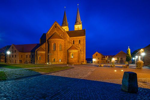 Klooster in de avond