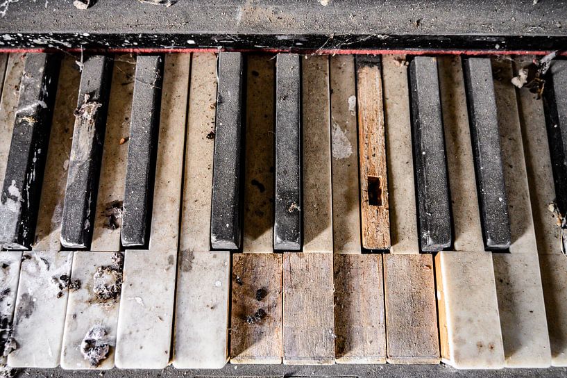 Urbex Klavier von Rens Bok