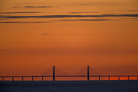 Zonsopkomst bij de Sontbrug van Menno Schaefer