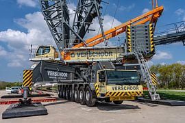 Hagelnieuwe Liebherr LG 1750.2 van Verschoor. van Jaap van den Berg