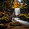 Herfstkleuren bij de "waterval" , Herfstkleuren bij de waterval van Christina Bauer Photos