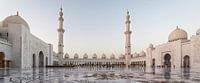 Sheikh Zayed Grote Moskee Abu Dhabi verenigd Arabisch Emiraat interieur dag licht uitzicht